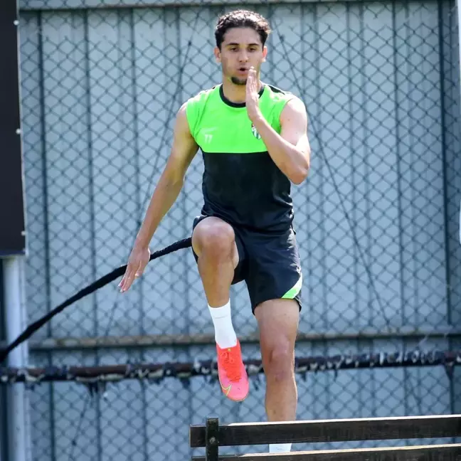 Bursaspor üç eksikle Adanaspor maçı hazırlıklarına devam etti