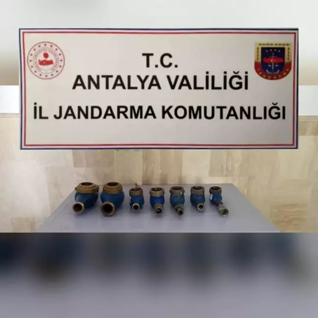 Sulama kooperatifinin su sayaçlarını çalan zanlı tutuklandı