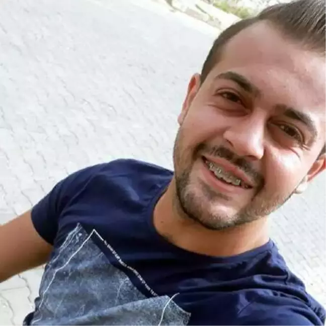 Son dakika haberleri | Otomobil TIR'a arkadan çarptı: 2 ölü, 3 yaralı (2)