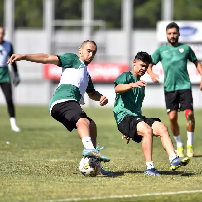 Bursaspor'da yeni sezon hazırlıkları sürüyor