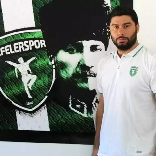 Kuşadası 1922 Spor, golcü Çağlar Yıldızer'i transfer etti