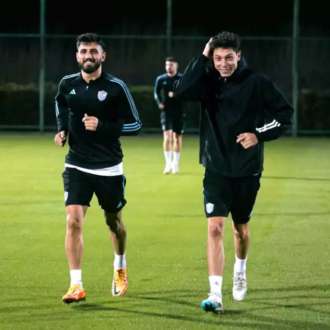 Erzurumspor FK, Antalya'da ikinci yarı hazırlıklarına başladı