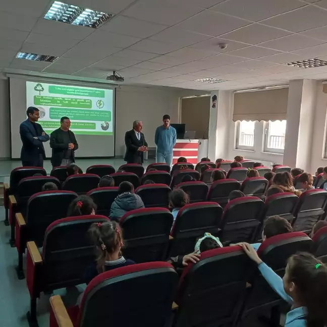 Bilecik'te İlkokul Öğrencilerine 'Hayvan Hakları' ve 'Sıfır Atık' Eğitimleri Verildi