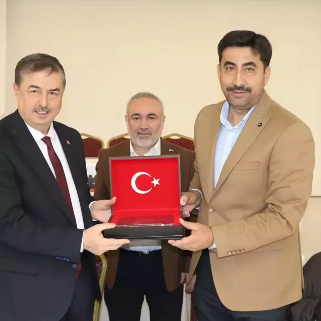Yeşilhisar Belediyesi ile Hizmet-İş Sendikası Arasında Toplu İş Sözleşmesi İmzalandı
