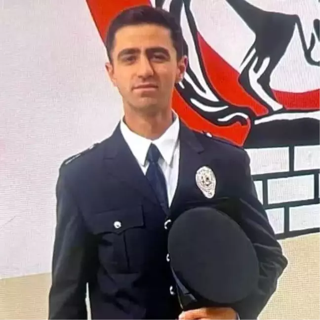 İzmir'de polis memuru beylik tabancasıyla hayatını kaybetti