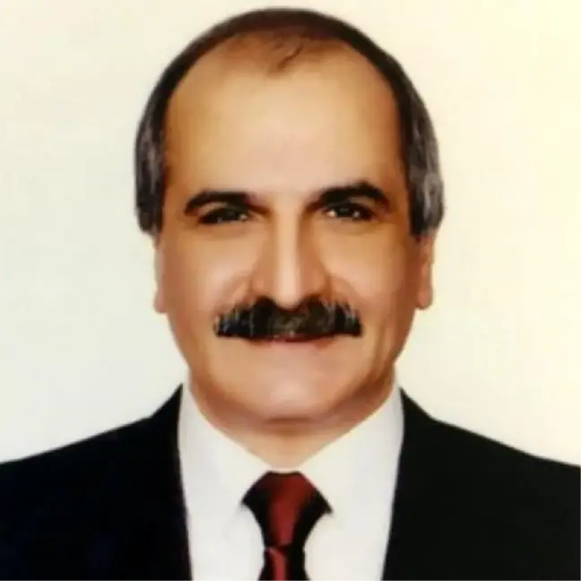 İYİ Parti Eski Milletvekili Ahmet Çelik Kardeşi Tarafından Bıçaklandı
