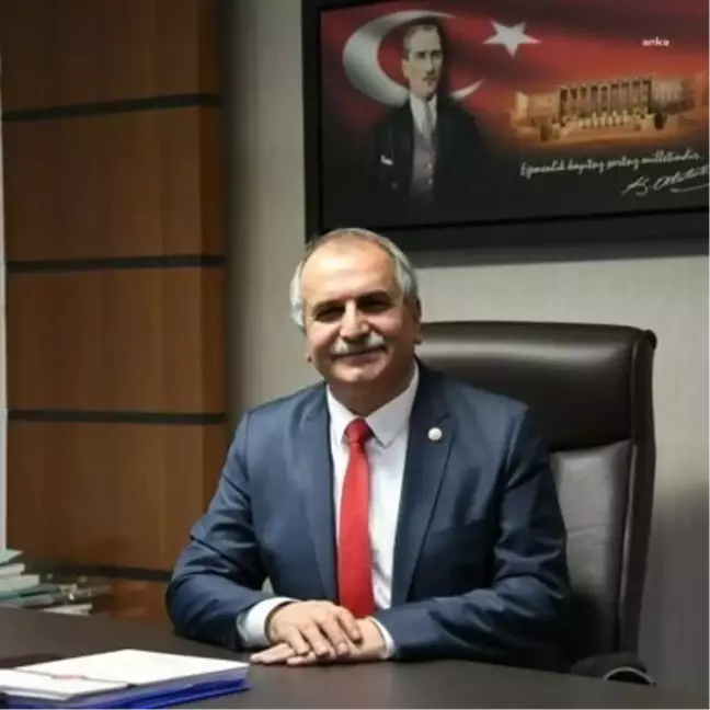 Yeniçağ Gazetesi Sahibi Ahmet Çelik Kardeşi Tarafından Bıçaklandı