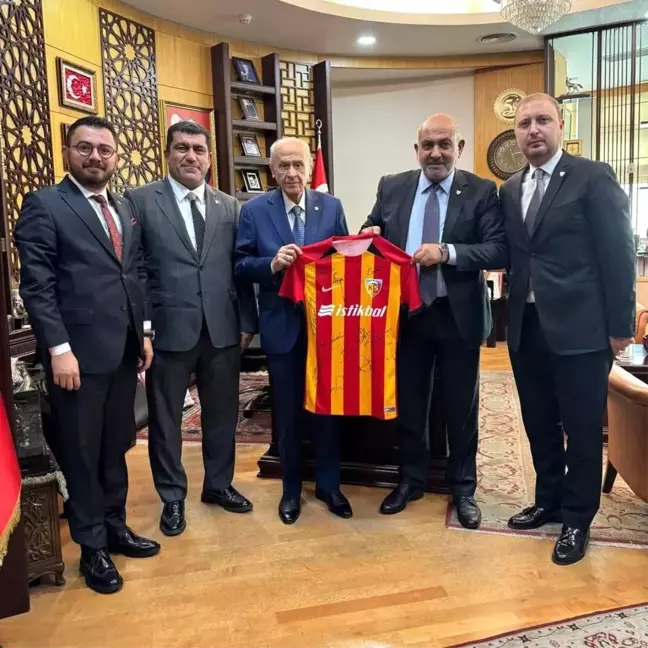 Kayserispor Yönetimi MHP Genel Başkanı Devlet Bahçeli'yi Ziyaret Etti