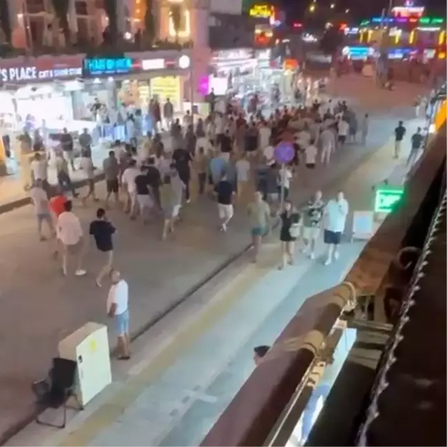 Fethiye'de taksiciler ile bar işletmesi sahipleri arasında kavga: 24 gözaltı