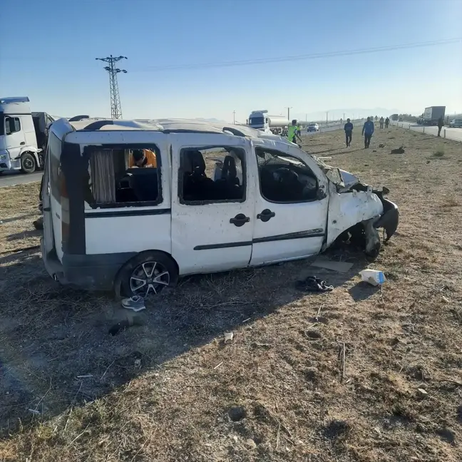 Konya'da Trafik Kazası: 2 Ölü, 3 Yaralı