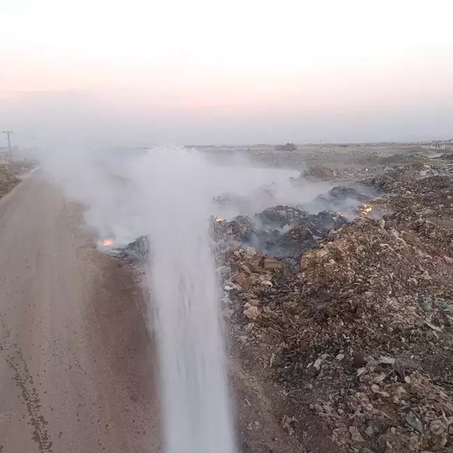 Hatay'da Çöplük Alanında Yangın Çıktı