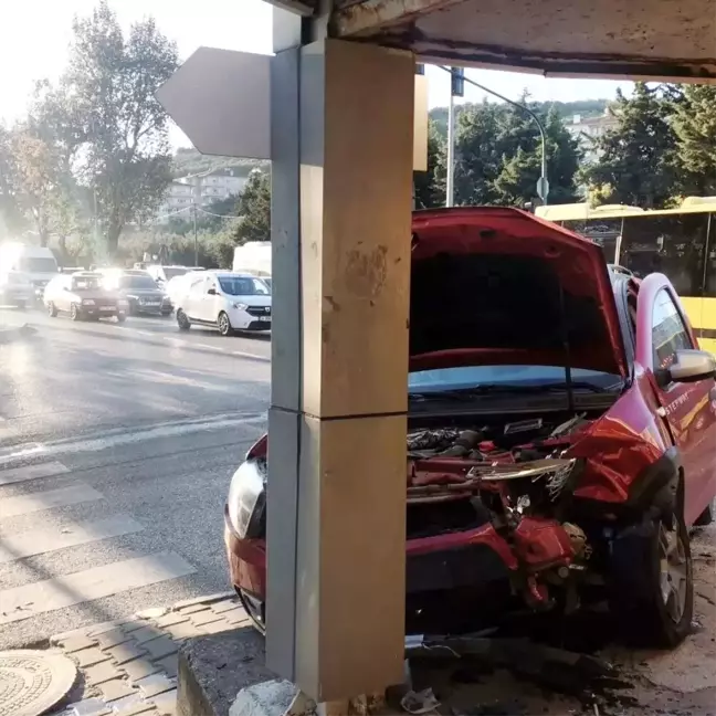 Mudanya Yolu'nda Trafik Kazası, Panik Yaratıdı