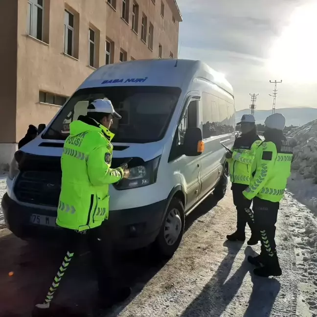 Çıldır'da Taşımalı Servis Araçları Denetlendi