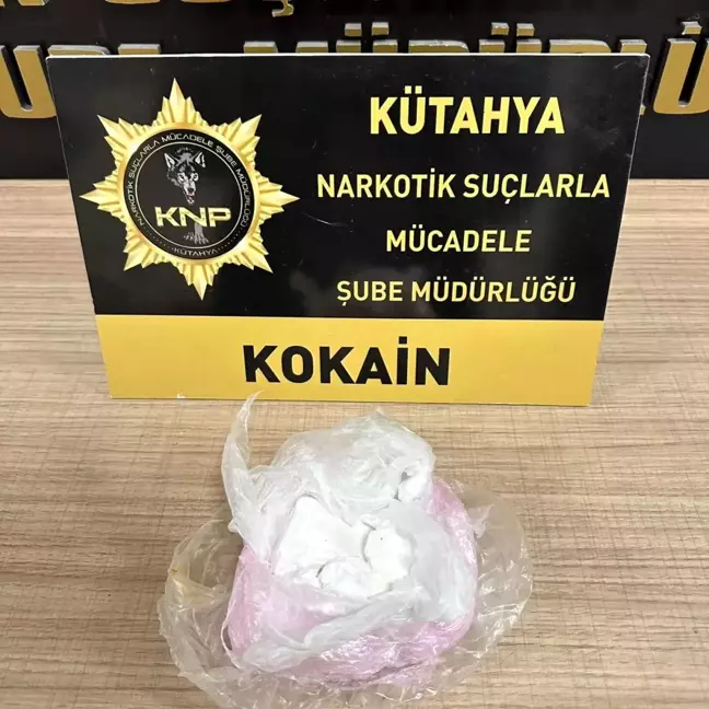 Kütahya'da Uyuşturucu Operasyonu: 150 Gram Taş Kokain Ele Geçirildi