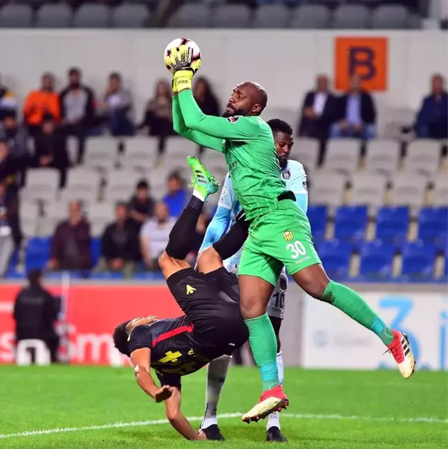 E. Yeni Malatyaspor kaleci Farnolle ile yeniden anlaştı