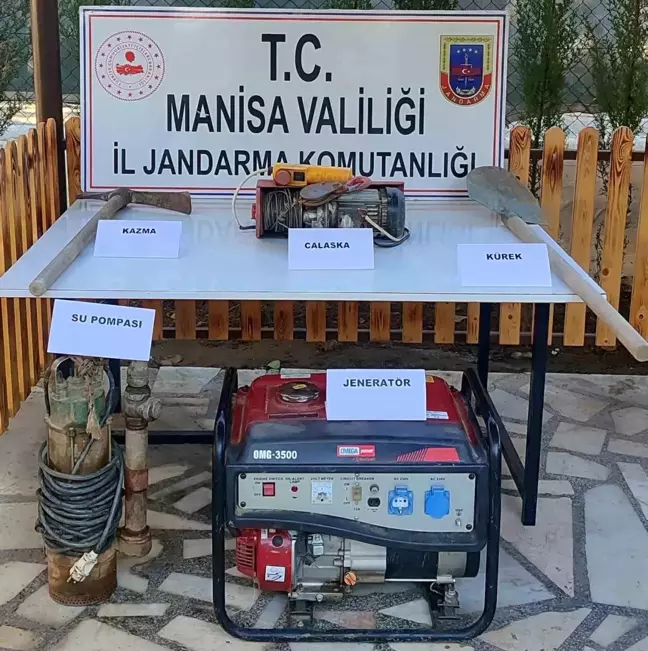 Manisa'da Kaçak Kazı Yapan 5 Kişi Yakalandı