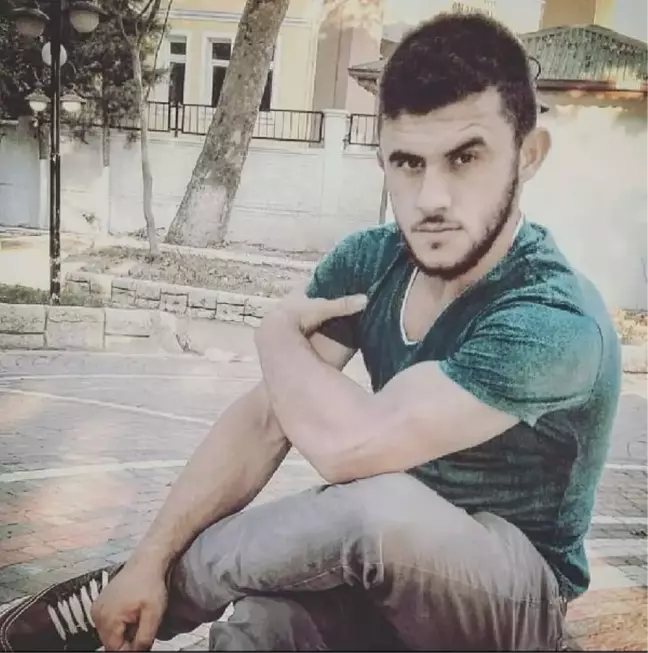 Adıyaman'da şarampole devrilen minibüsün sürücüsü öldü