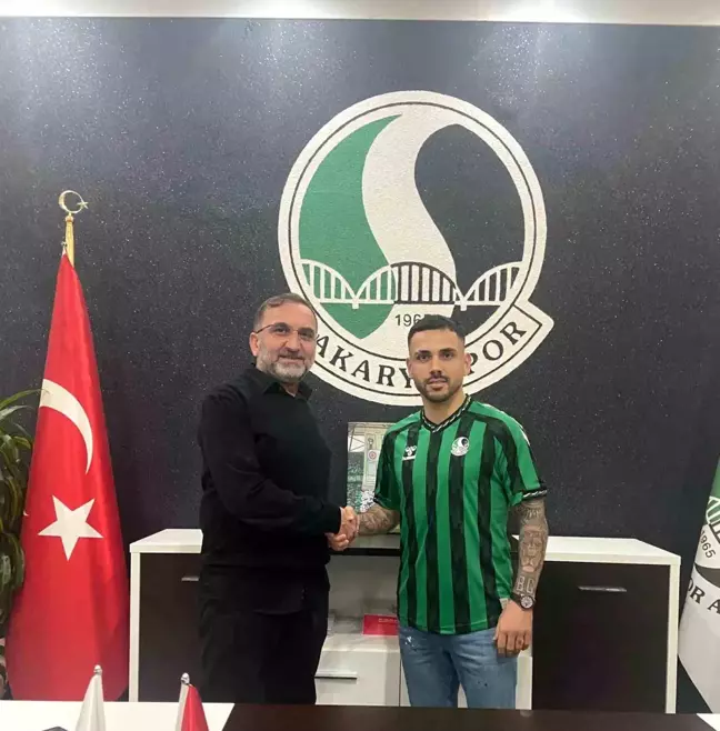 Sakaryaspor, Burak Çoban ile Sözleşme İmzaladı