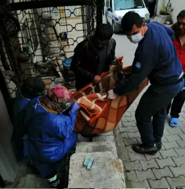 Mutfak tüpündeki gaz kaçağından etkilenen yaşlı kadın hastaneye kaldırıldı