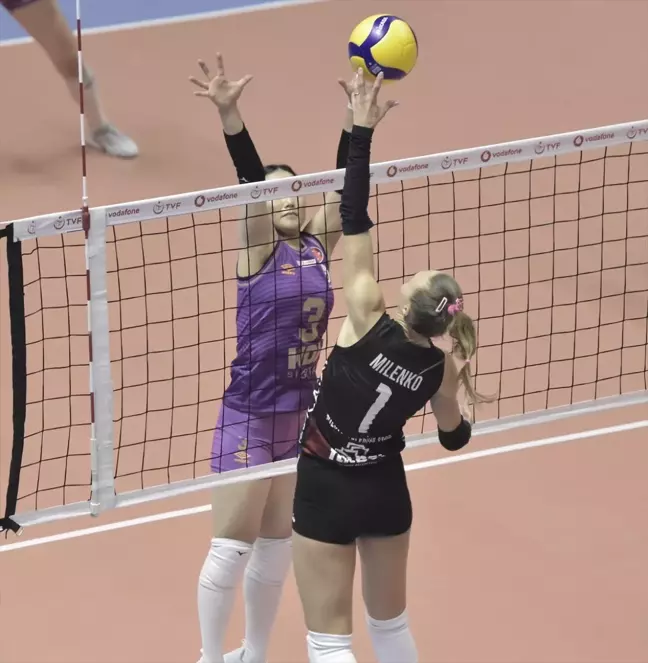 Nilüfer Belediyespor, Galatasaray Daikin'i 3-2 Yendi
