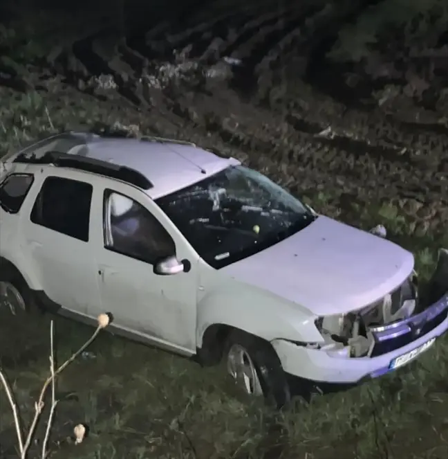 Bursa'da tarlaya devrilen otomobilde 2 kişi hayatını kaybetti