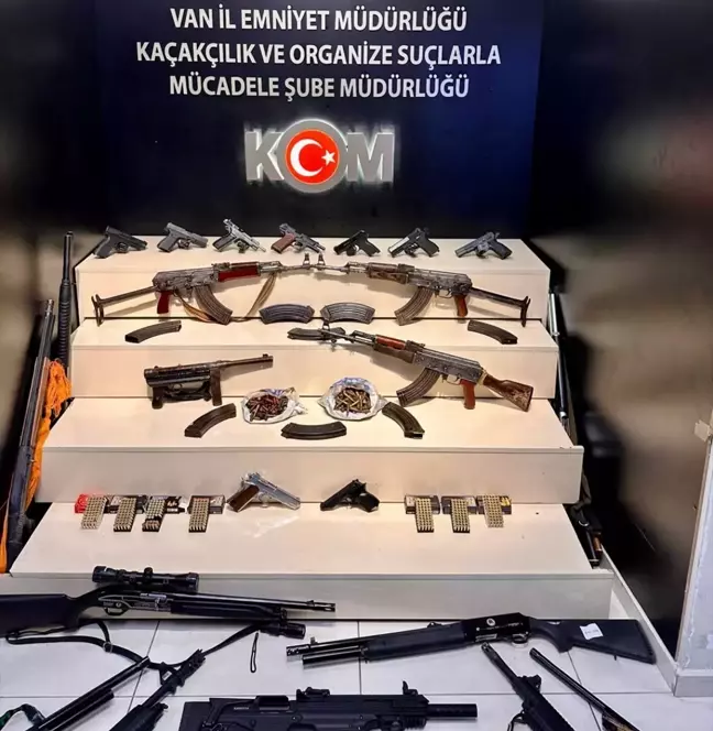 Van Merkezli Yasa Dışı Silah Ticareti Operasyonu: 34 Gözaltı