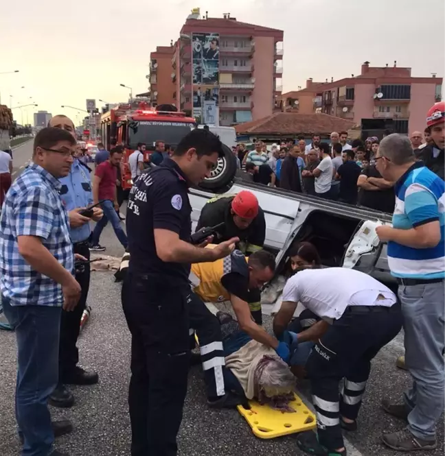 Kontrolden Çıkan Otomobil Yolda Takla Attı: 4 Yaralı