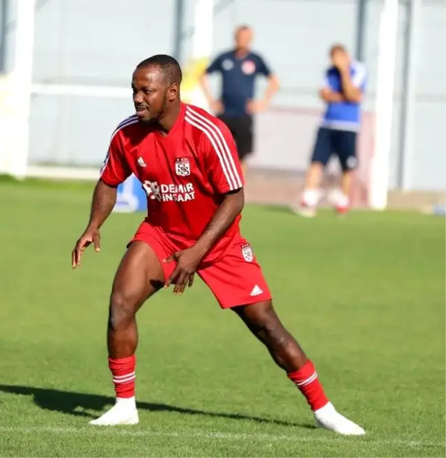 Bursaspor, Abdou Razack Traore'yi kiraladı