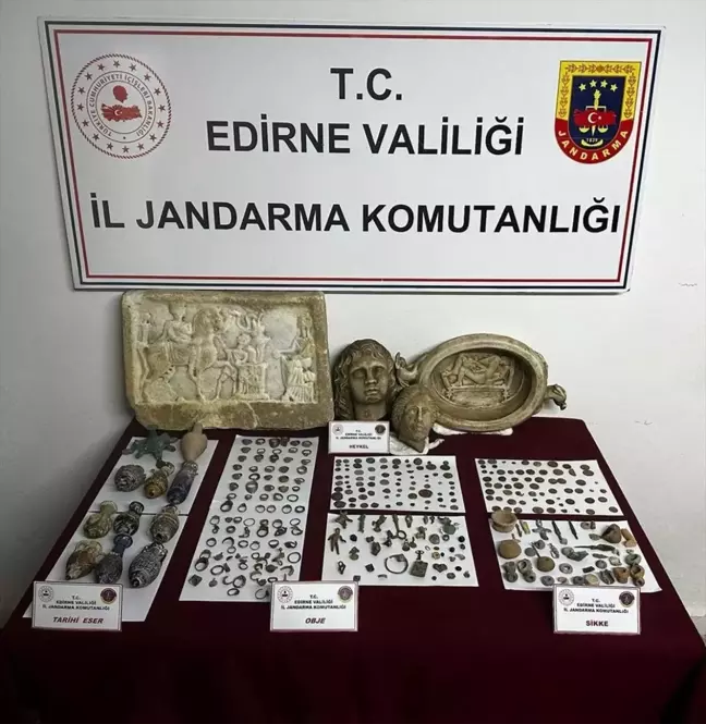 Edirne'de Tarihi Eser Operasyonu: Kaçakçılar Yakalandı