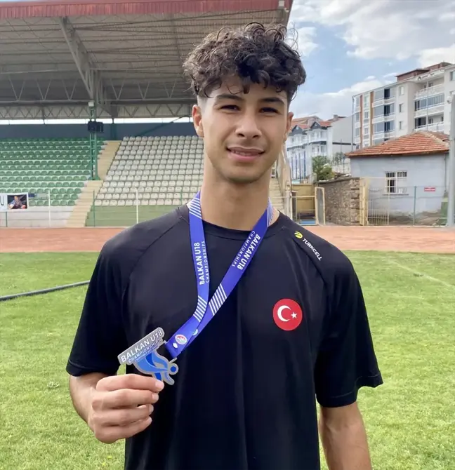 16 Yaşındaki Muhammed Enes Kılıç, Olimpiyat Hedefiyle Çalışmalarını Sürdürüyor