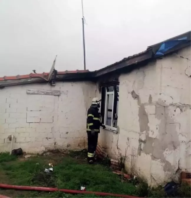 Tekirdağ'da yangında bedensel engelli yaşlı adam hayatını kaybetti