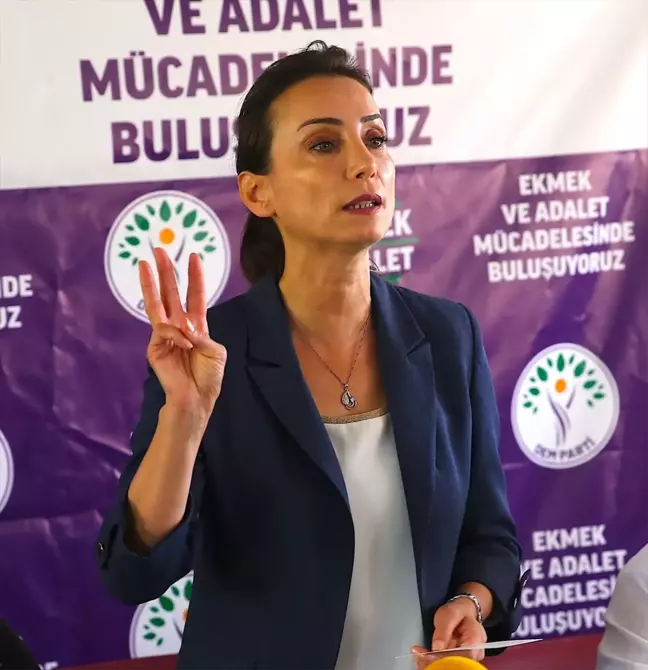 DEM Parti Eş Genel Başkanı Tulay Hatımoğulları Oruç, Hatay'da temaslarda bulundu