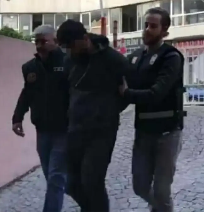 İzmir'de Terör Operasyonu: 5 Gözaltı