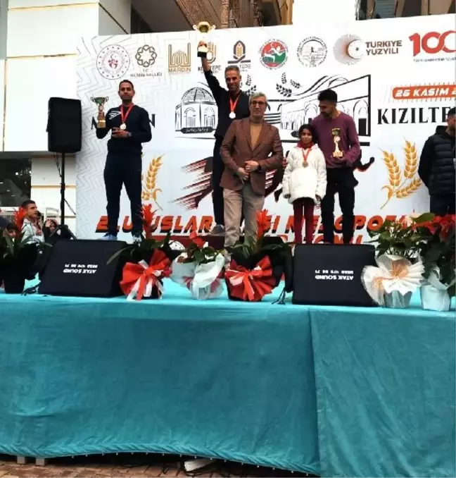 Tip 2 Diyabetli Sporcunun Başarısı: Mezopotamya Yarı Maratonu'nda 1.lik
