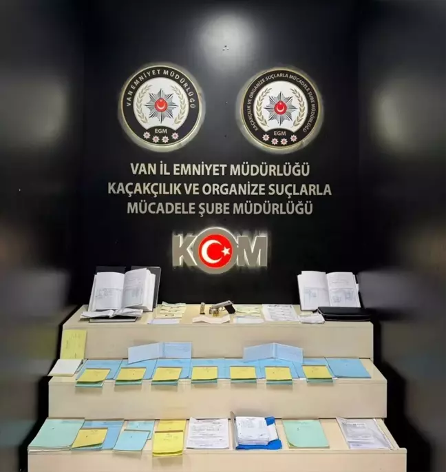 Van'da Emeklileri Borçlandıran 9 Şüpheli Gözaltında