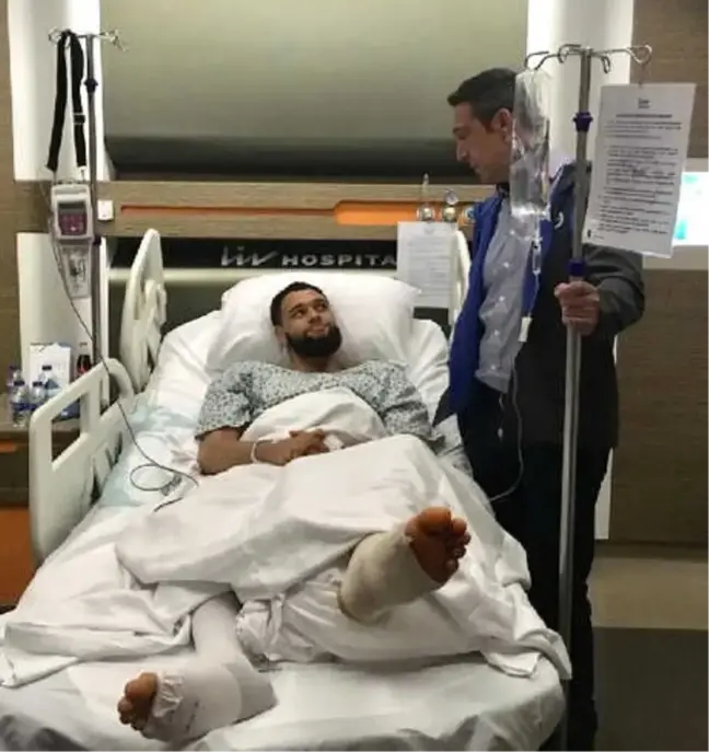 Başkan Ali Koç'tan Tyler Ennis'e Ziyaret