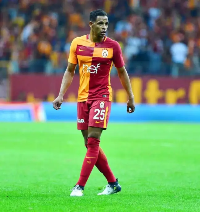 Galatasaray'da Fernando Tedavi İçin Portekiz'e Gidecek