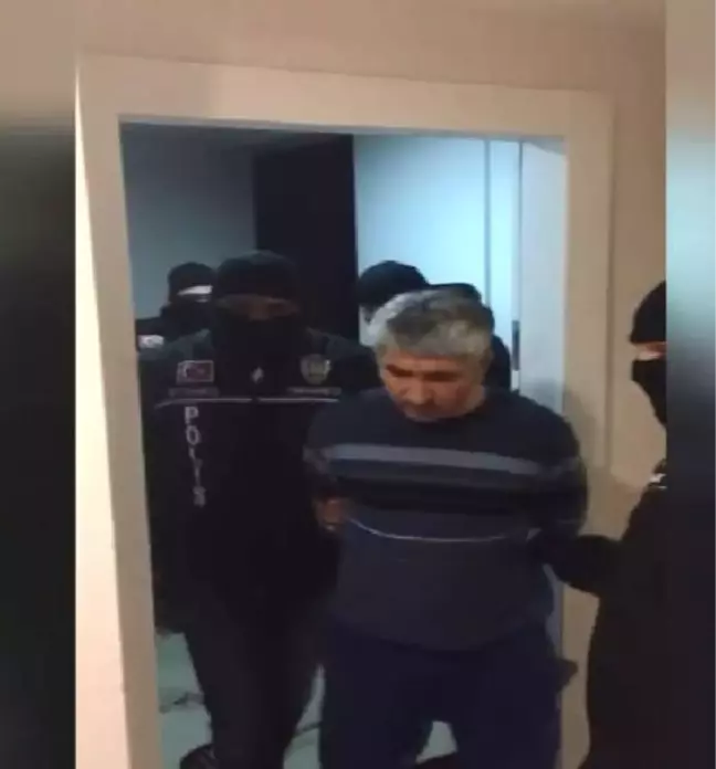 Fetö/pdy'den Aranan Eski Hakim ve 2 Savcı Saklandıkları Evde Yakalandı