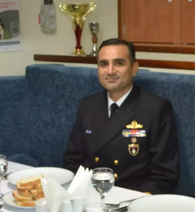Eski Tuğamiral Fetö'den Tutuklandı