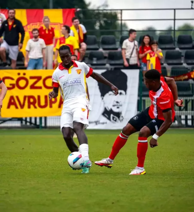 Göztepe, Slovenya kampında Luton Town'ı mağlup etti