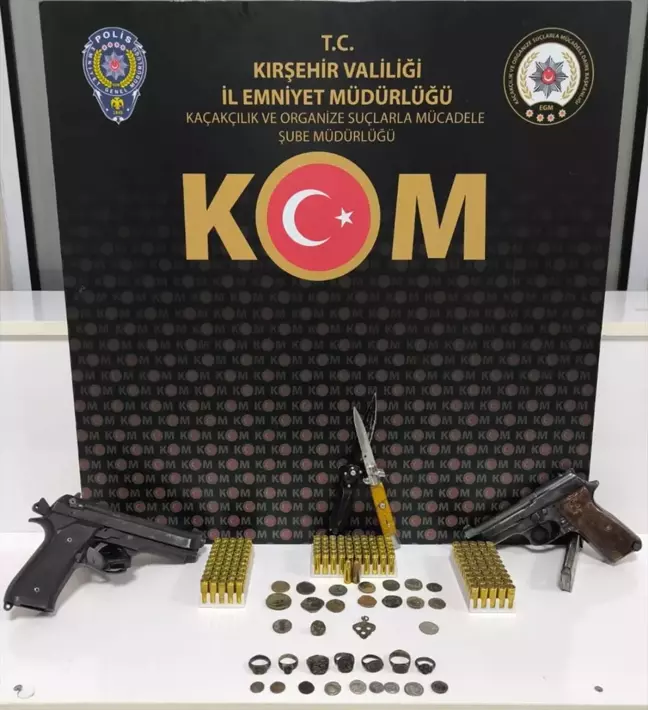 Kırşehir'de Tarihi Eser Kaçakçılığı Operasyonu: 34 Obje Ele Geçirildi