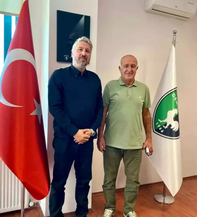 Kamil Battal'dan Denizlispor'a Anlamlı Bağış