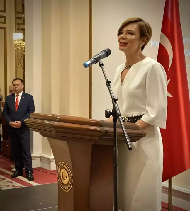 Türkiye'nin Sofya Büyükelçisi Aylin Sekizkök, Cumhuriyet Bayramı'nı kutladı