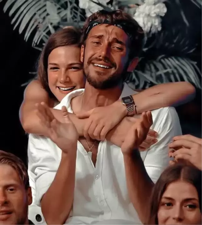 Cemal Can Canseven ile Nisa Bölükbaşı'nın arasına kara kedi girdi!