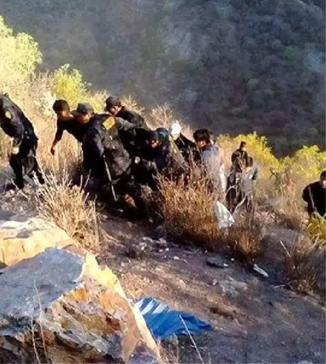 Peru'da Otobüs Uçuruma Yuvarlandı: 12 Ölü