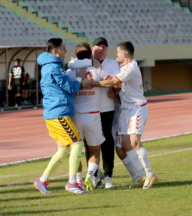 İzmir Çoruhlu FK, Levent Eriş Yönetiminde İlk Maçını Kazandı