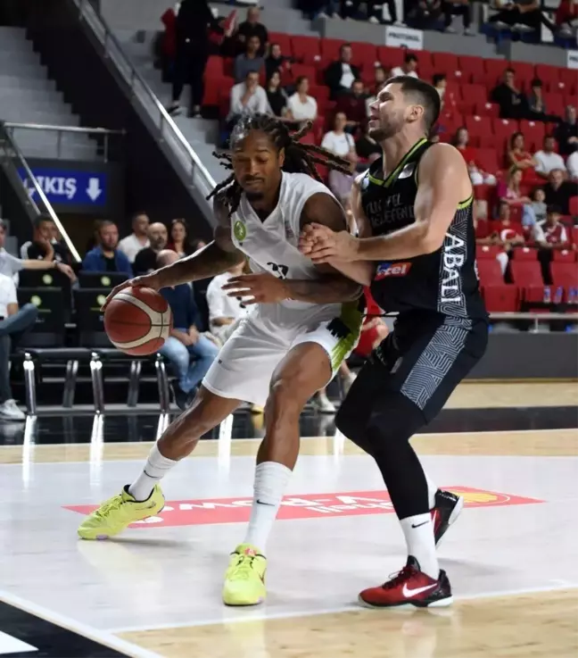 Manisa Büyükşehir Belediyespor, Merkezefendi Belediyesi Basket'i mağlup etti