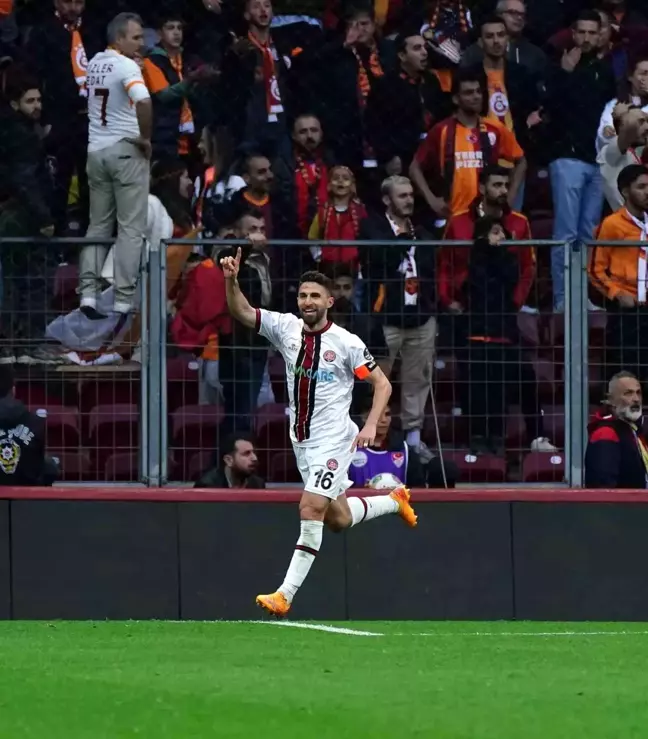 Fabio Borini Fatih Karagümrük'e veda etti