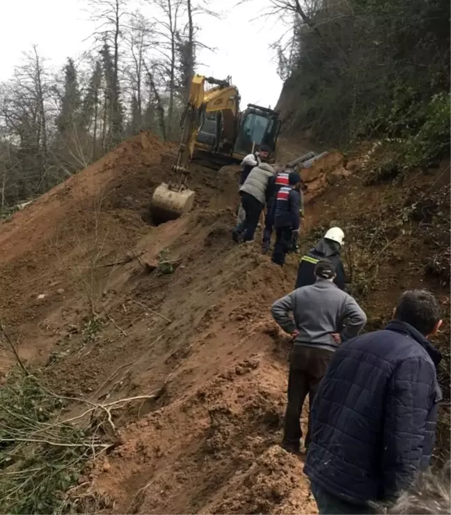 Trabzon'da içme suyu isale hattı çalışması sırasında göçük: 1 işçi hayatını kaybetti
