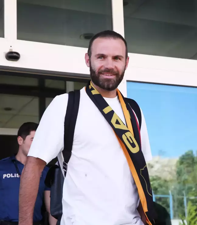 Juan Mata, Galatasaray için İstanbul'da